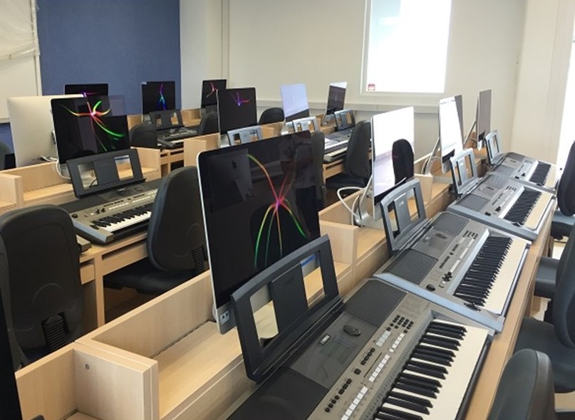 香港诺德安达国际学校-The Juilliard Keyboard Lab on 5/F