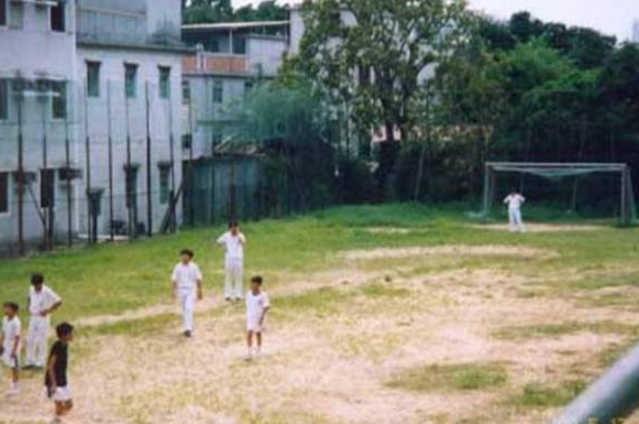 基督教香港信义会心诚中学-草地足球场